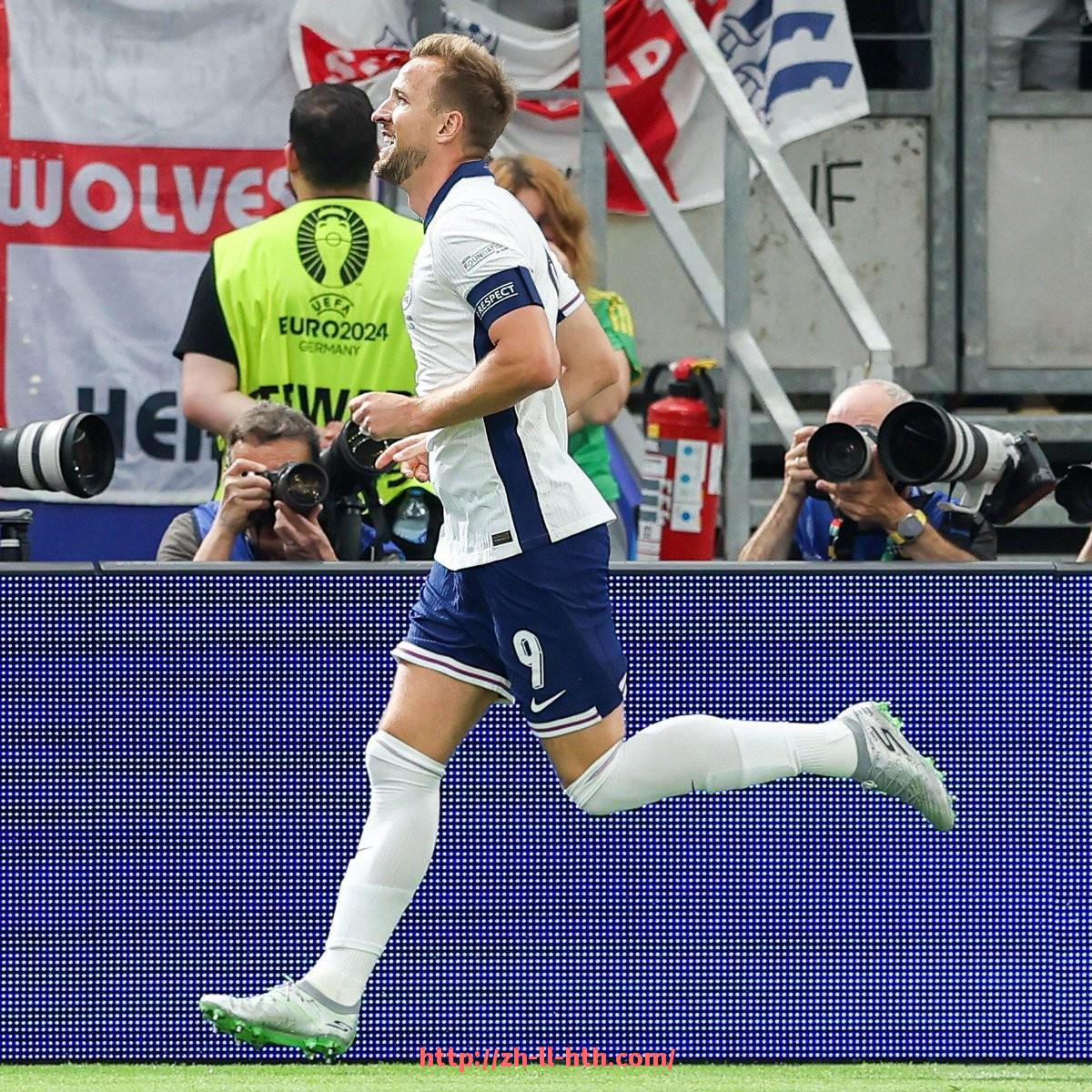 华体会hth-西班牙球员在英超联赛中的技术表现对比